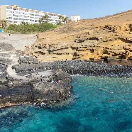 Volcanoes And Ocean Views *