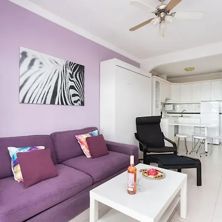 Volcanoes And Ocean Views Lägenhet