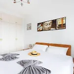 Апартаменты Volcanoes And Ocean Views Арона